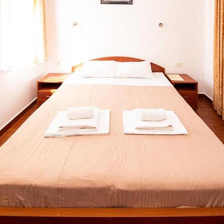 Appartement Ipera à Budva Extérieur photo