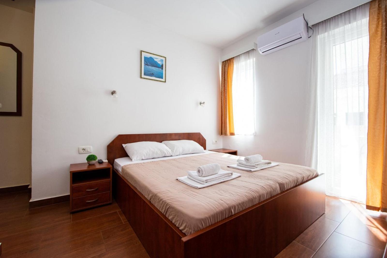 Appartement Ipera à Budva Extérieur photo